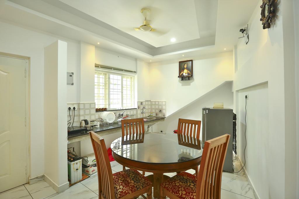 Aaron'S Homestay Kochi Kültér fotó