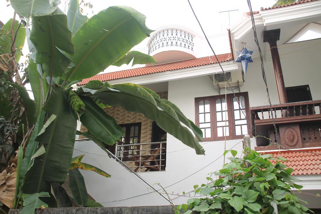 Aaron'S Homestay Kochi Kültér fotó