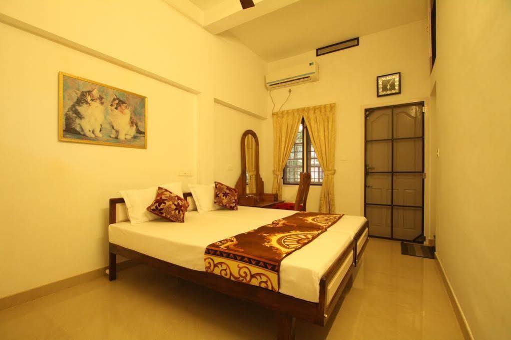 Aaron'S Homestay Kochi Kültér fotó